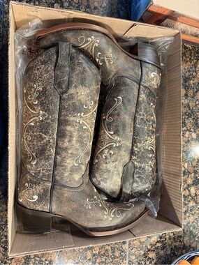 Circle G Boots BRAND NEW SZ 10